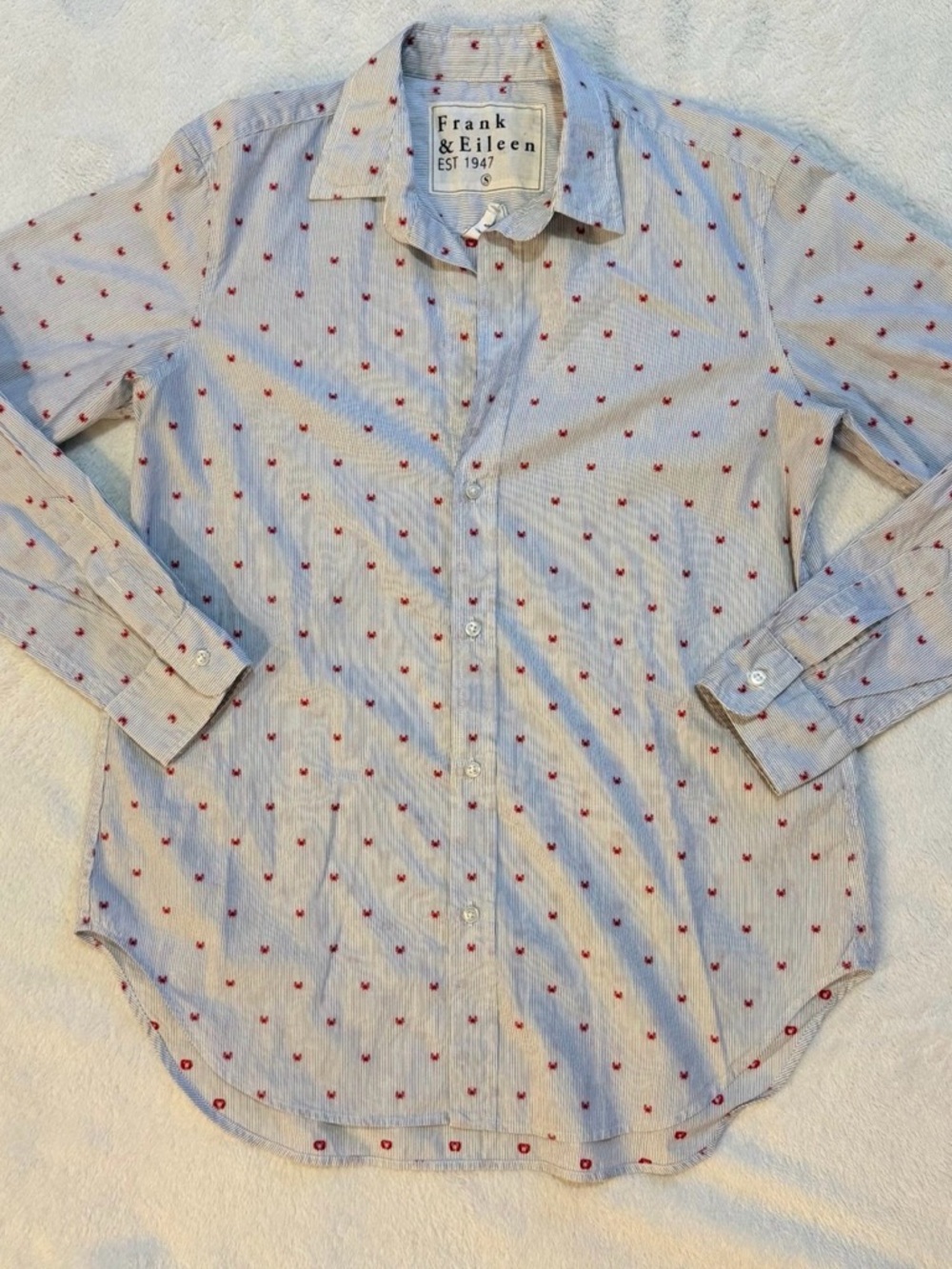 Frank & Eileen Light Blue Stripe Button-Down Shirt with Red Heart Dots